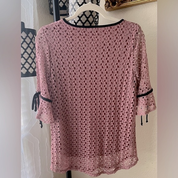 Stunning ONYX Blouse - Picture 5 of 7